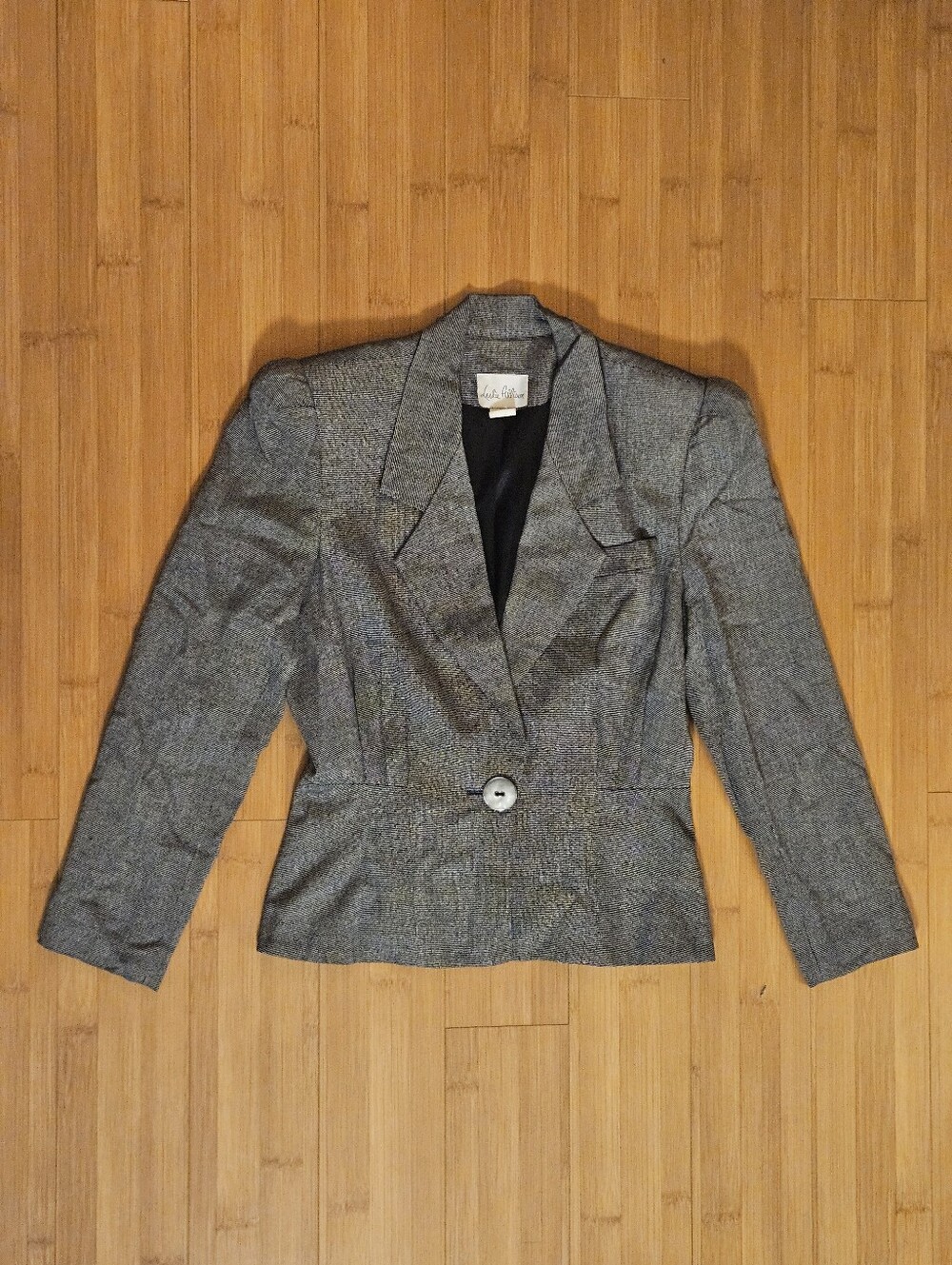 Leslie Allison Gray Tweed One-Button Blazer